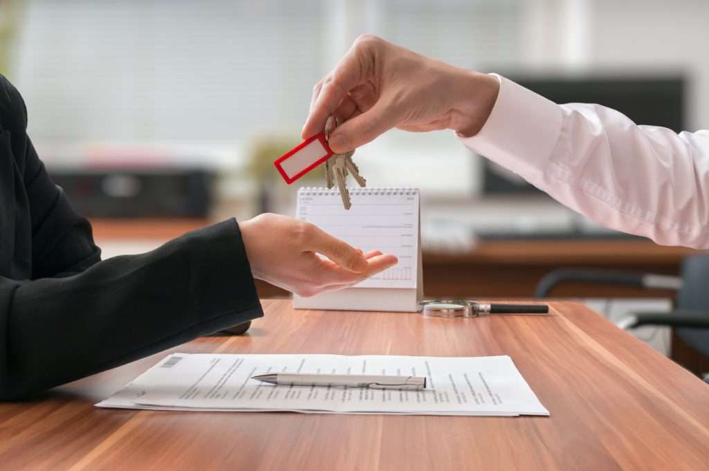 Los cambios en la ley de alquileres pretenden garantizar que los inquilinos permanezcan en la vivienda al vencerse el contrato