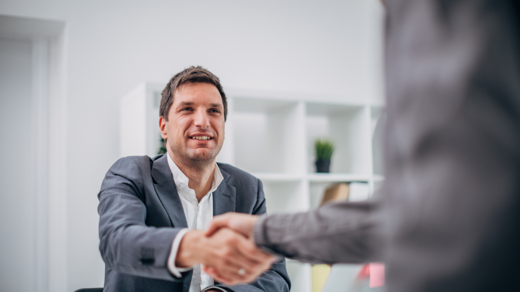 ¿Merece la pena contratar un seguro de impago de alquiler? Te contamos cuánto puede costar, qué suele cubrir y qué detalles debes revisar antes de decidir.